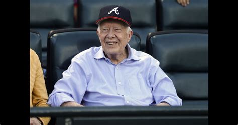 Photos President Carter On Kiss Cam At Braves Game