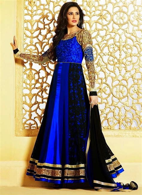 About 24% of these are india & pakistan clothing, 1% are plus size dress & skirts. Long floor lenght gowns for parties | Indian Party wear gown designs For girls - Chal Abay