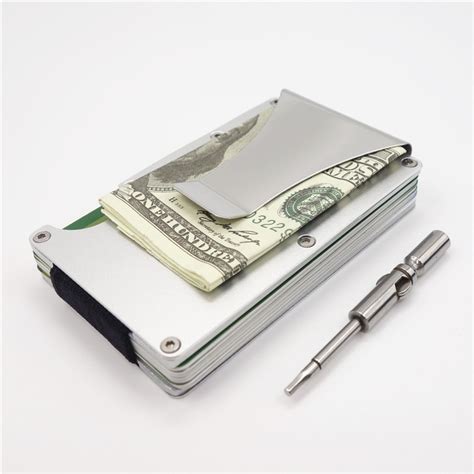 Credit card holder wallets seem to be the missing link between money clips and the traditional unlike the traditional bifold wallets, credit card holder wallets don't fold open but have a pocket. 2017 Fashion Men Metal Credit Card Holder Slim Women Wallet Aluminum Purse RFID Wallet With Clip ...