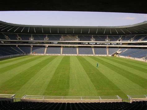 Use the map controls to rotate and zoom the orlando pirates stadium view. ملعب أورلاندو - ويكيبيديا