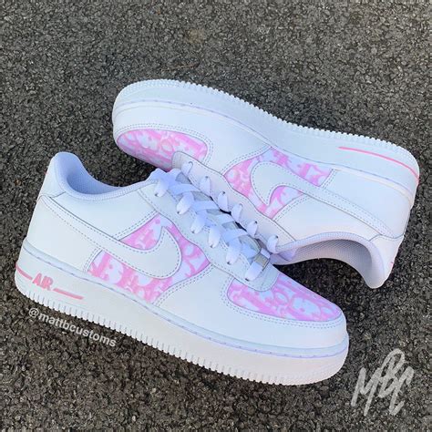 Browse our air force x dior collection for the very best in custom shoes, sneakers, apparel, and accessories by independent artists. Nike Air Force 1 Pink Dior | Etsy | Nike air shoes, Hype ...