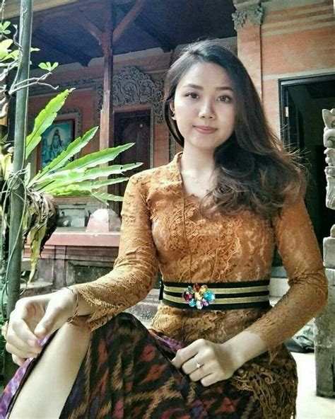 Pin Oleh Ssdec Media Di Balinese Dec Mode Wanita Model Pakaian