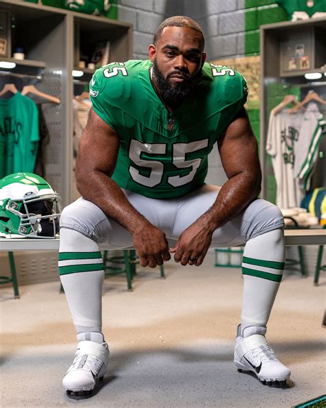 Philadelphia Eagles Unveil Kelly Green Throwback Uniforms After Images
