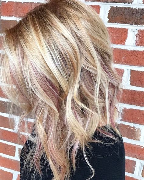 The newest rose gold trend features a cool, sophisticated metallic finish that casts a myriad of reflective tones. Pin on hair