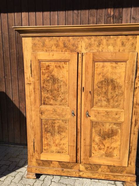 Home »schrank nussbaum »schrank nussbaum. Antiker Schrank aus Nussbaum | Kaufen auf Ricardo