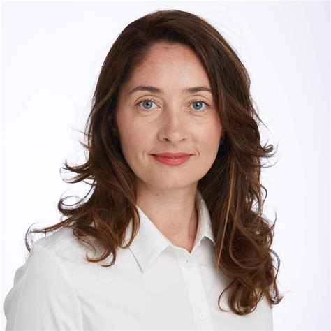 Sorin cîmpeanu, susținut de partidul conservator, a fost numit ministru al educației în guvernul pe 5 noiembrie 2015, sorin cîmpeanu a fost desemnat premier interimar de președintele klaus iohannis. Politoscop