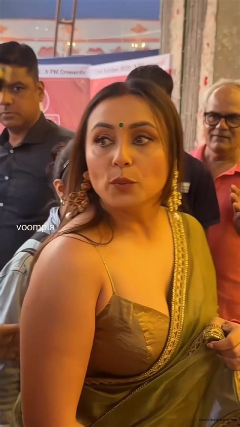 Busty Milf Rani Mukherjee Teasing The Crowd