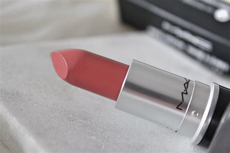 Mac Mehr Lipstick Review Is Het De Hype Waard