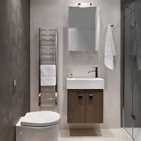 Whether it's a tiny powder room or a shower stall that's basically on top of the toilet (been there!), a small bathroom can make those morning and evening routines a lot less glamorous, and, more importantly, less efficient. Small bathroom ideas - small bathroom decorating ideas ...