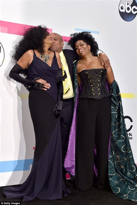 diana ross honored with amas lifetime achievement award daily mail online