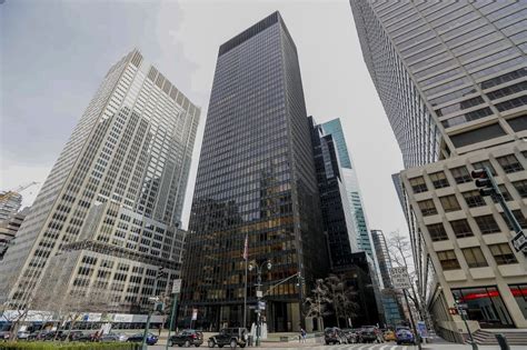 Developer Is Updating Historic Seagram Building With New Playground