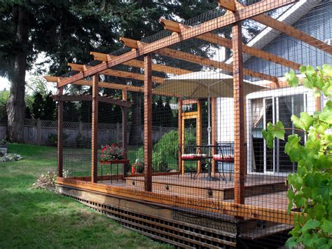20 Outdoor Cat Enclosures Deck