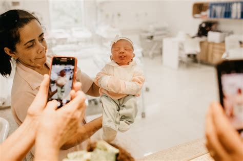 Pendaftaran bpjs kesehatan bagi bayi baru lahir pun bisa dilakukan secara online. Fitur Fisik Bayi Baru Lahir dari Kepala Hingga Kaki ...
