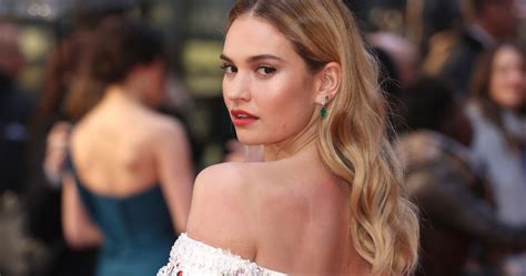 Лили есть только в «instagram» — @lilyjamesofficial. ¿Quién es Lily James y por qué debes tenerla en la mira?