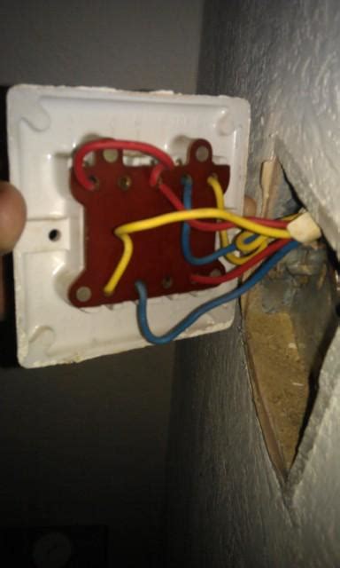 One gang two way switch wiring. Wiring a 3 gang 2 way light switch | DIYnot Forums