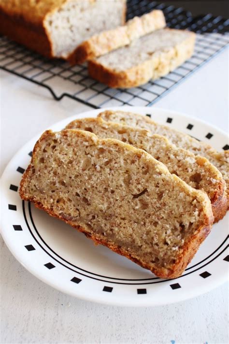 Preheat the oven to 375 degrees f or 190 degrees c for at least 10 minutes. Eggless banana bread recipe (Vegan banana bread recipe ...