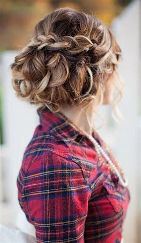 20 braids for curly hair you need to copy rn. 60+ Curly Hairstyles To Look Youthful Yet Flattering ...