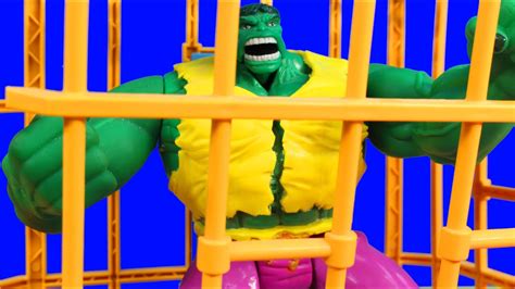 We provide protective equipment and smashables, you bring the rage! Incredible Hulk Electronic Rage Cage With solomon Grundy ...