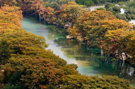 7 Amazing Places To See Beautiful Fall Colors In Texas