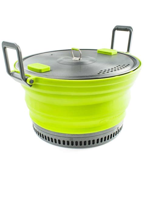This recipe is a family favorite because it's delicious and easily made with ingredients found in the pantry. Casserole pliable - GSI | JE SUIS À VÉLO