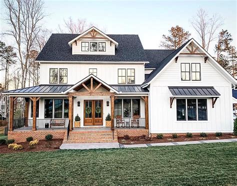Love The Metal Roof Over That Front Porch 🤩 Stained Elements On A