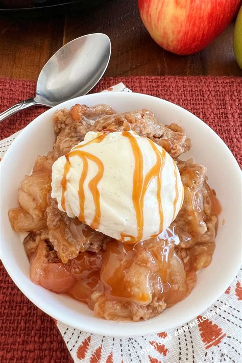 Slow Cooker Apple Cobbler Recipe - Meatloaf and Melodrama