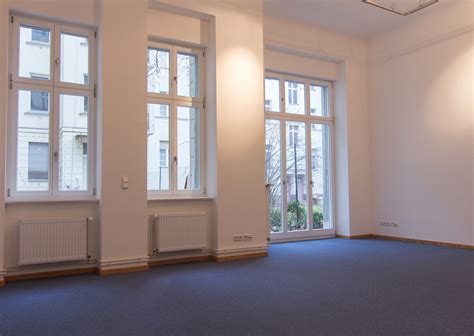 Wer in berlin eine wohnung braucht, ist bei den landeseigenen gut aufgehoben. Sanierung eines Gründerzeit-Mehrfamilienhauses in Berlin ...