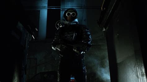 First Look At Nathan Darrow As Mr Freeze In Gotham Season 2