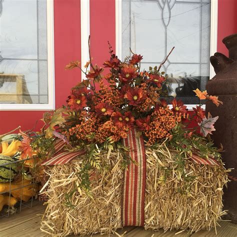 Mini Straw Bale Fall Table Centerpieces Fall Floral Arrangements
