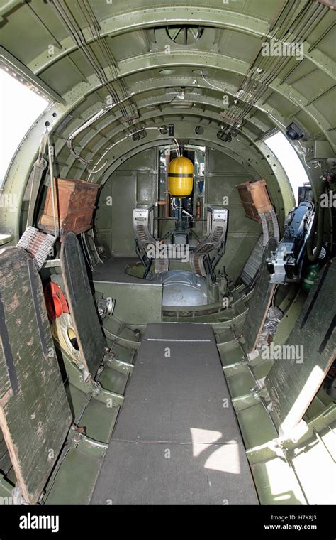 The Interior Of A B17 B 17 World War 2 Bomber Aircraft Stock Photo Alamy