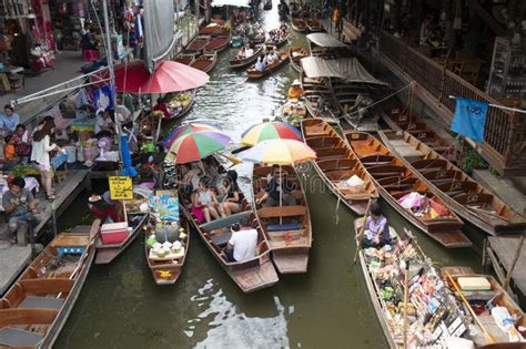 Ratchaburi Thailand September 3 2015 Damnoen Saduak Floating