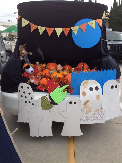 Its The Great Pumpkin Charlie Brown Trunk Or Treat Snoopy Trunk Or Treat Halloween Projects