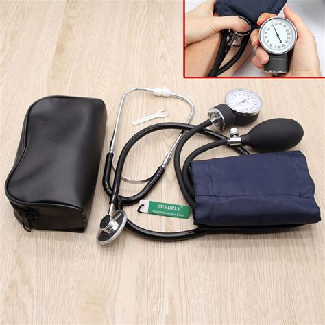 Nylon Cuff Blood Pressure Monitor Manual Stethoscope And Sphygmomanometer