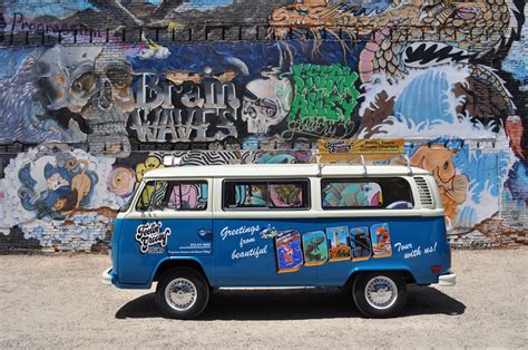 Party boats & 'groovy' buses: new summer tours launch around Boise