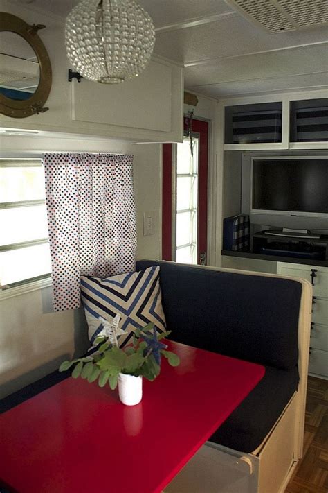 45 Amazing Vintage Travel Trailers Remodel Ideas Page 2 Of 54