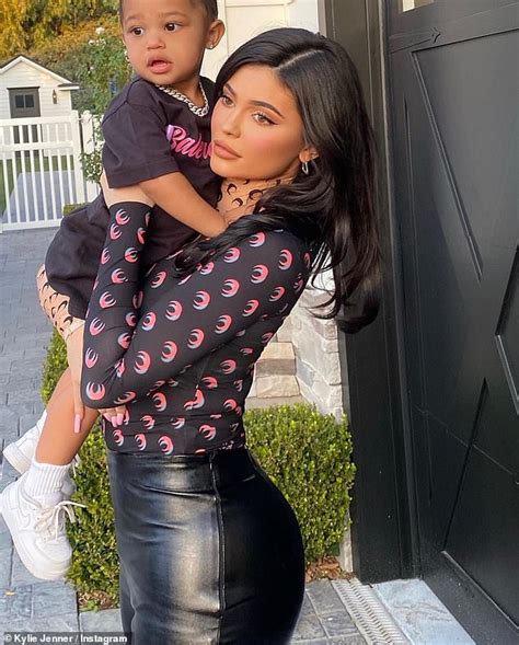 Kylie Jenners Daughter Finally Calls Her Mommy After Insisting On