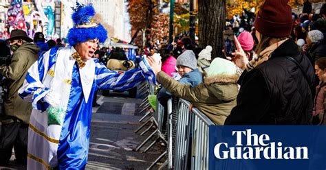 Thanksgiving Day Parade In New York In Pictures Life And Style