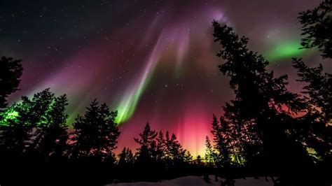 Pin On Revontulet The Northern Lights In Finland