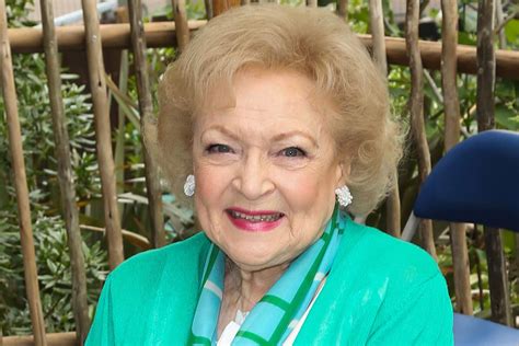 Betty White Challenge Brings In Over 70k To Los Angeles Zoo
