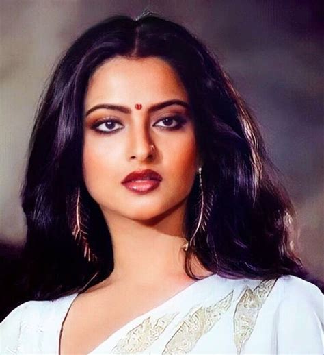 Rekha The Queen Herself Bollywood Makeup Beauty Girl Rekha Actress