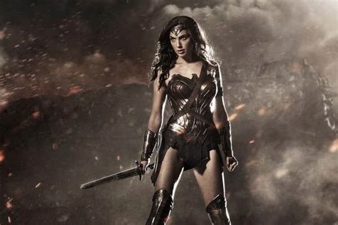 Wonder Woman Rises In ‘batman V Superman Pakistan Standard