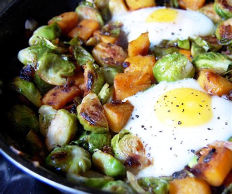 Brussels sprouts (about 18 medium sprouts), trimmed and halved through the core. Pan Fried Brussels Sprouts with Garlic and Lemon - Paleo Grubs