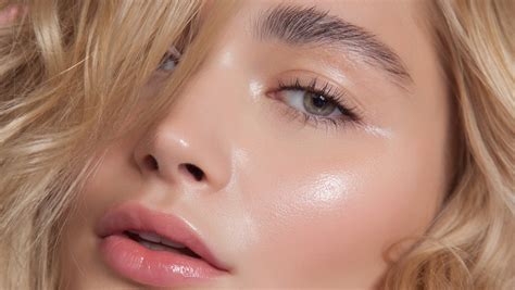 Here S How To Get A Dewy Glow Even When Your Skin Is Dry