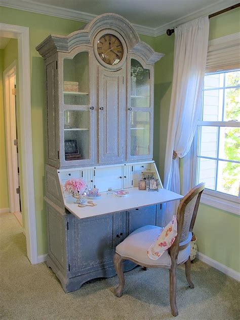 By ermegaon august 26, 2017 146 views. Dressing Table Ideas: Why I Use a Writing Desk as a ...