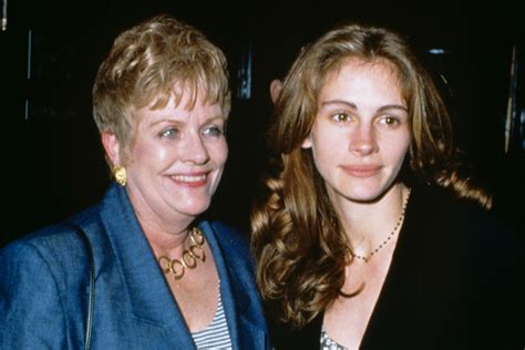 Julia Roberts Mother Betty Lou Motes Dead At 80 Exclusive