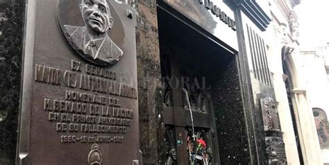 La Tumba De Eva Duarte De Perón Visita Obligada En El Cementerio De La