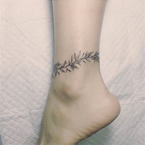 This tattoo is a family quote that represents a lot of love. 11 perfectly edgy leaf tattoos to celebrate the fact that ...