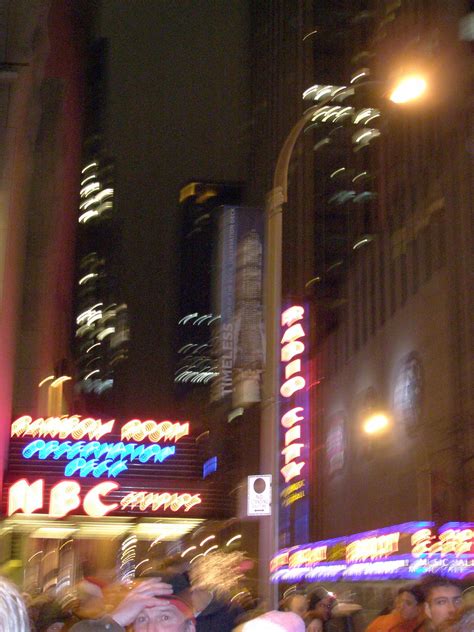 Radio City Blur Outside The Nbc Rainbow Room At Night New Flickr