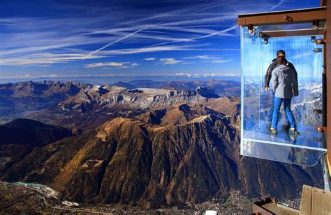 5 Viewing Platforms Around The World That Offer Spectacular Sights