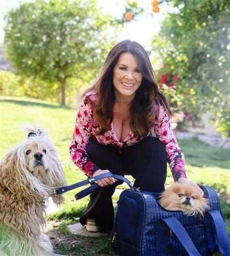 lisa vanderpump height weight age bio net worth facts